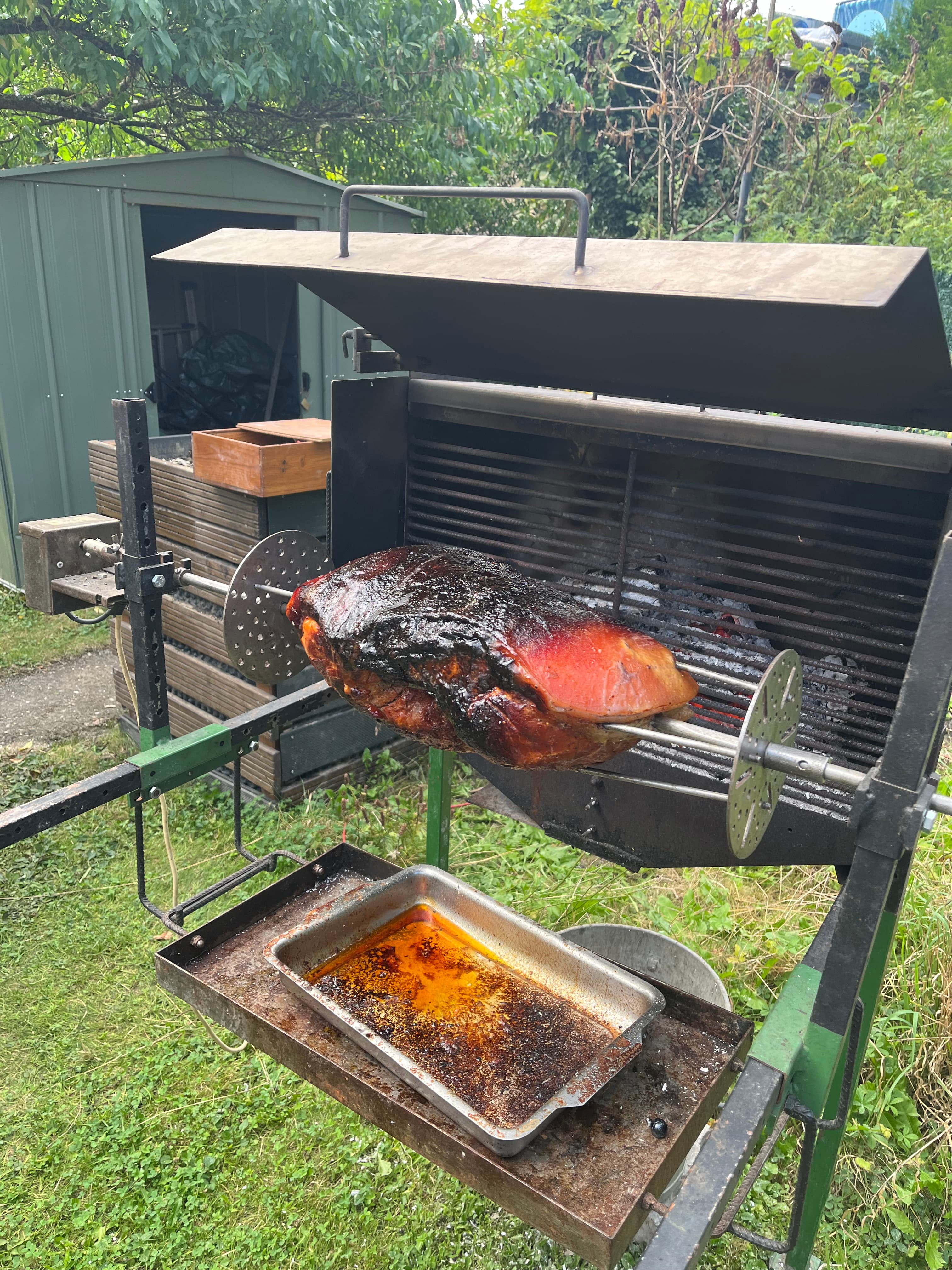 Tournebroche pour cochon à la broche
